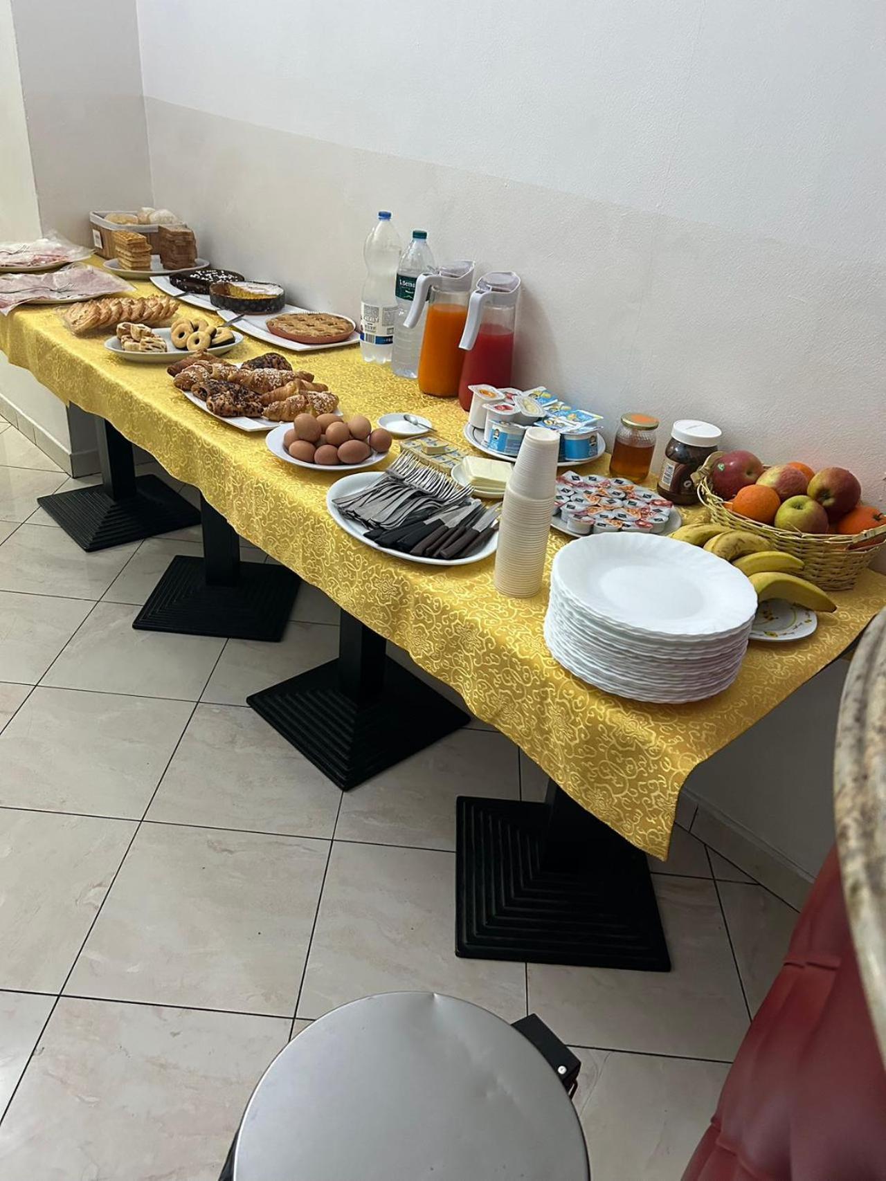 Taverna Dantesca Torino Esterno foto
