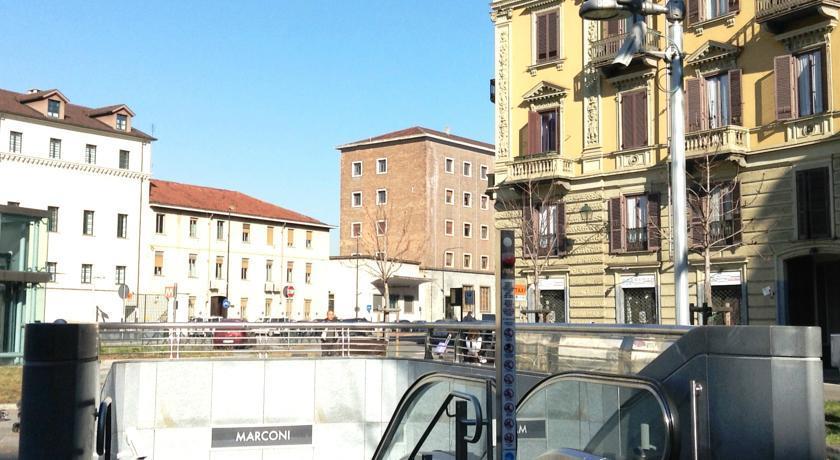 Taverna Dantesca Torino Esterno foto